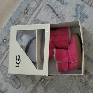 UGG Baby Pink Keelan Boots Sz2/3